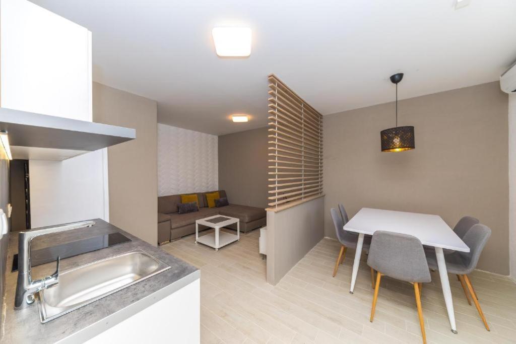 Apartments Gavran 2. 바스카보다 외부 사진
