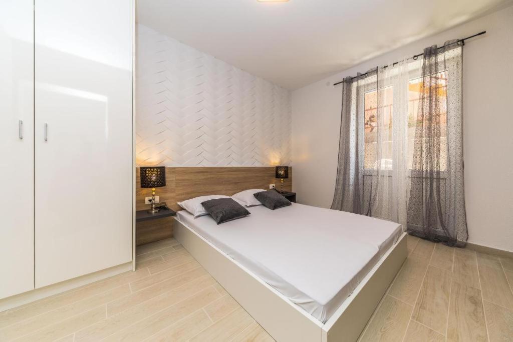Apartments Gavran 2. 바스카보다 외부 사진